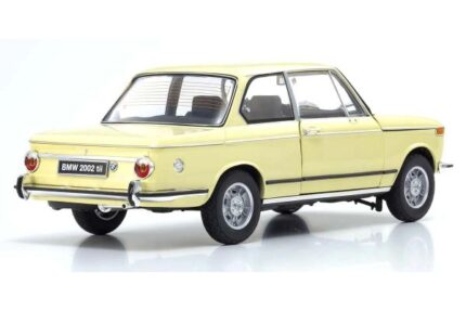 KS08543ML KYOSHO BMW 2002 TII 1:18 1972 CREMA